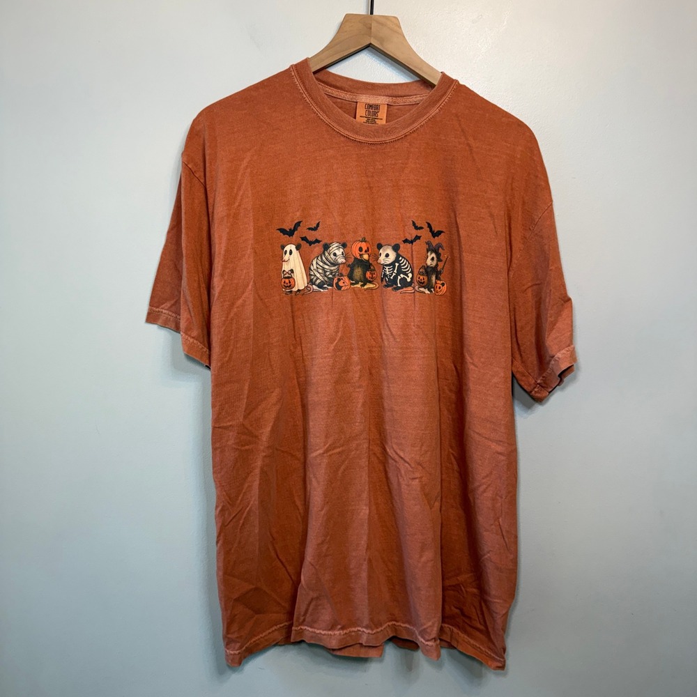 Comfort Colors Halloween Opossum Graphic T-Shirt Terracotta Orange Size X-Large